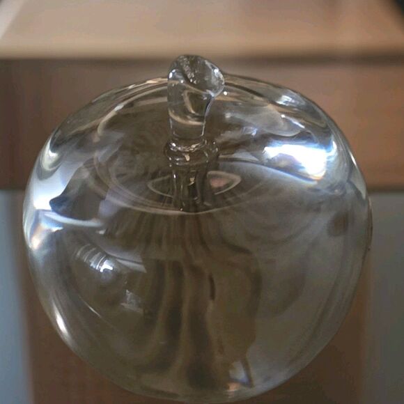 APPLE Ultra Clear Glass PAPERWEIGHT Smooth Pontil Heavyweight Gift - Picture 8 of 11